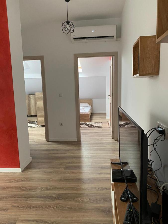 Pristina Select Apartments Bagian luar foto
