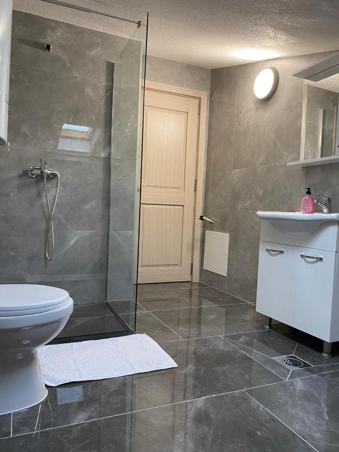 Pristina Select Apartments Bagian luar foto
