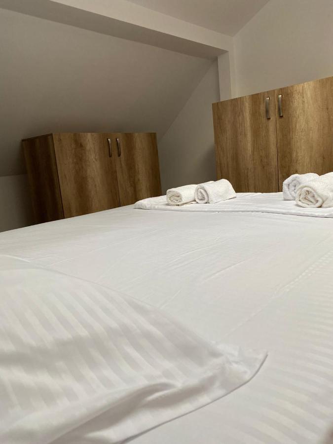 Pristina Select Apartments Bagian luar foto