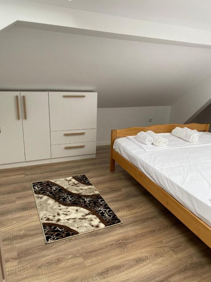 Pristina Select Apartments Bagian luar foto