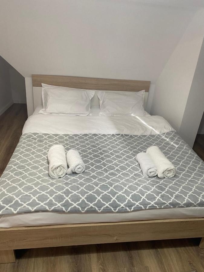 Pristina Select Apartments Bagian luar foto
