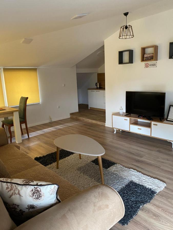 Pristina Select Apartments Bagian luar foto