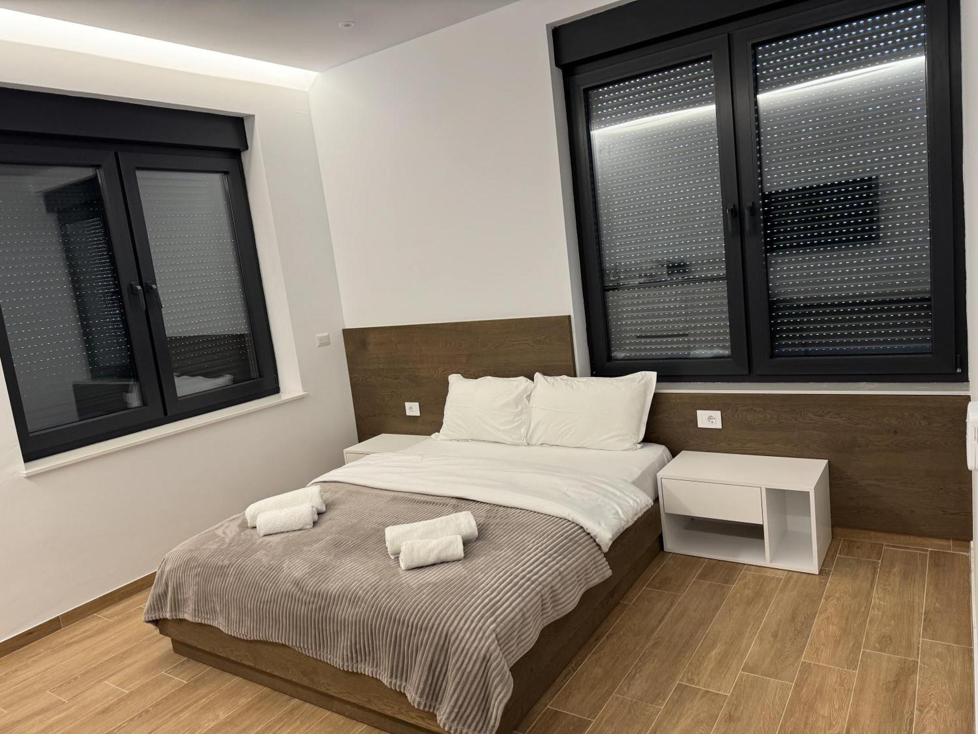 Pristina Select Apartments Bagian luar foto